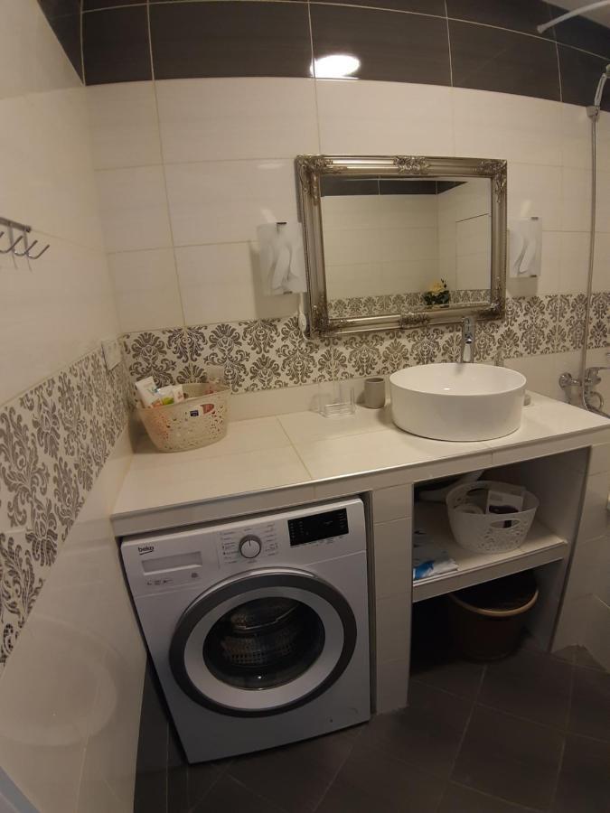 Appartment New In Center Mogilev Extérieur photo